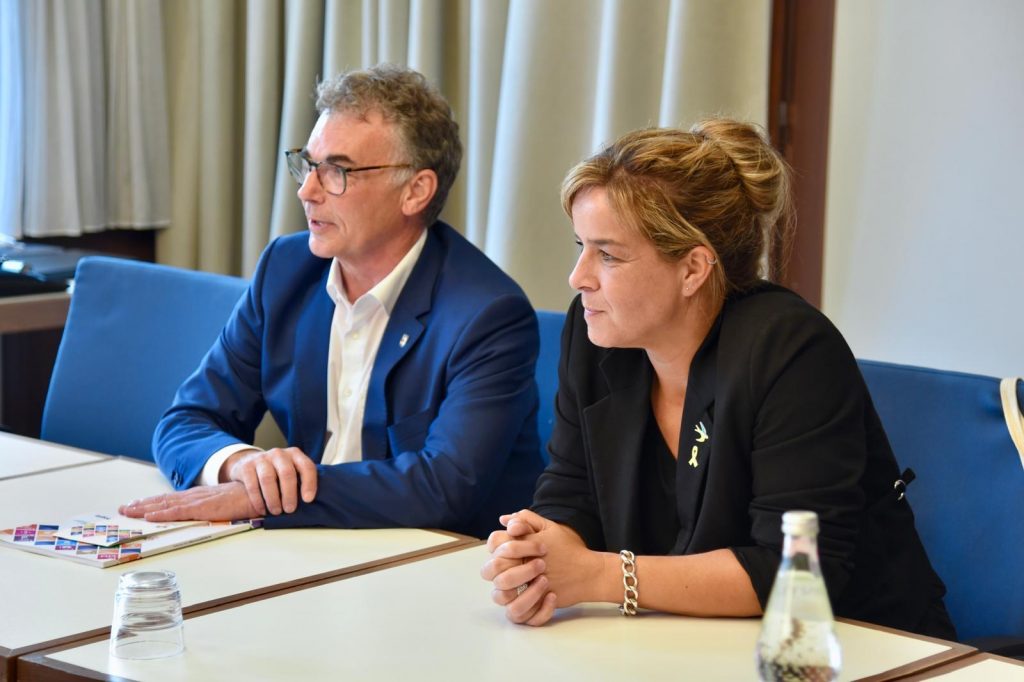 Ministerin Mona Neubaur